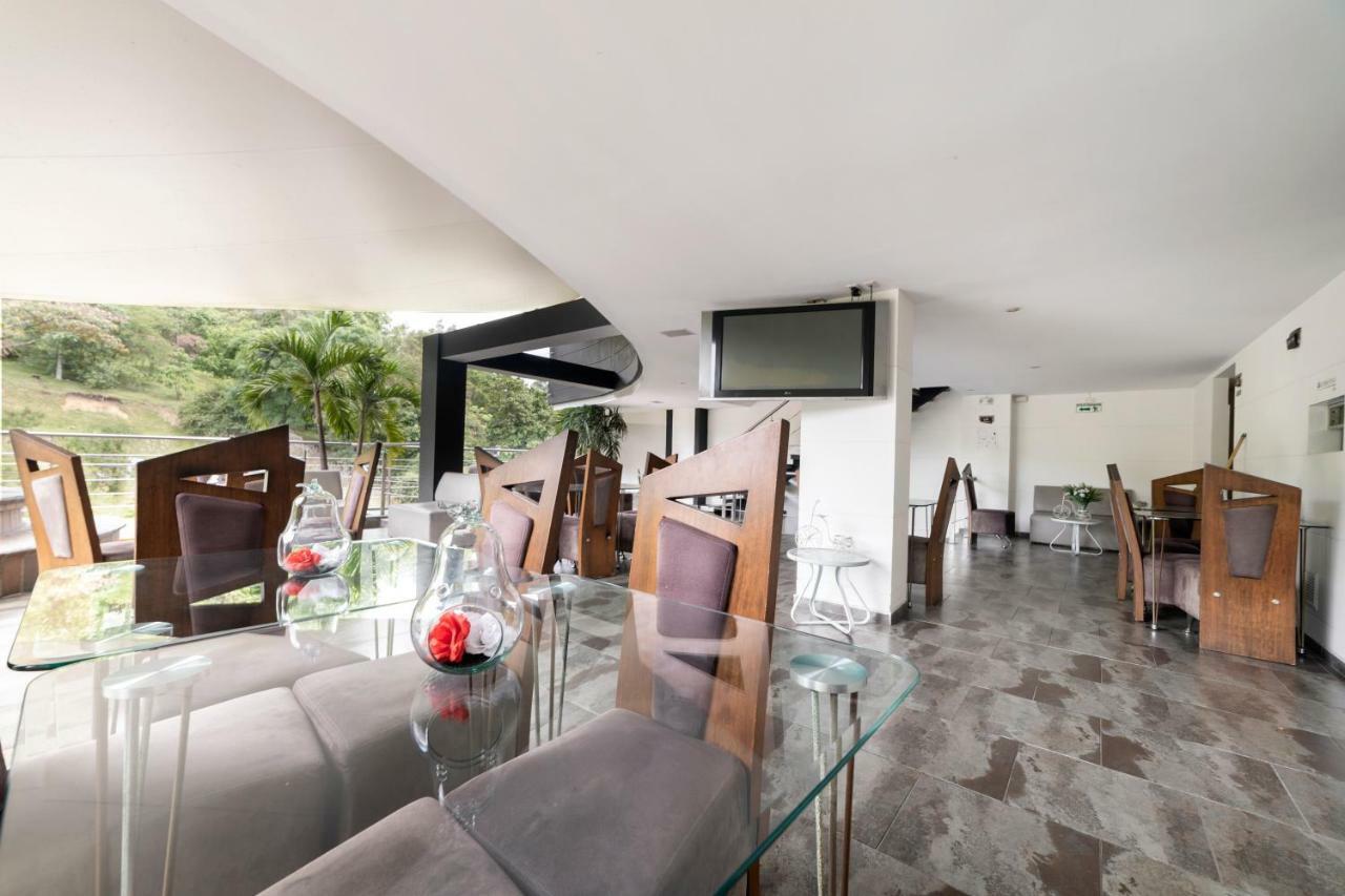 Ayenda 1236 Platinum Plaza Hotel Medellín Kültér fotó